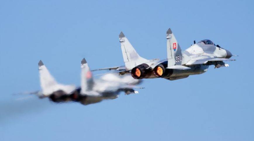 Russian jet shot down British spy plane revealed in leaked Pentagon document know everything British Spy Plane: रूसी जेट ने ब्रिटिश जासूसी विमान को मार गिराया!, लीक पेंटागन दस्तावेज़ में हुआ खुलासा, जानिए