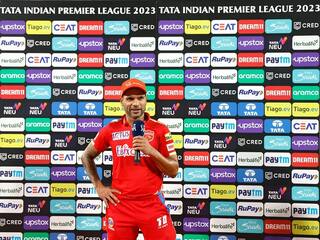 PBKS vs SRH: हर्षा भोगले ने शिखर के स्ट्राइक रेट पर उठाए थे सवाल, अब धमाकेदार पारी खेल गब्बर ने ऐसे लिए कमेंटेटर के मज़े