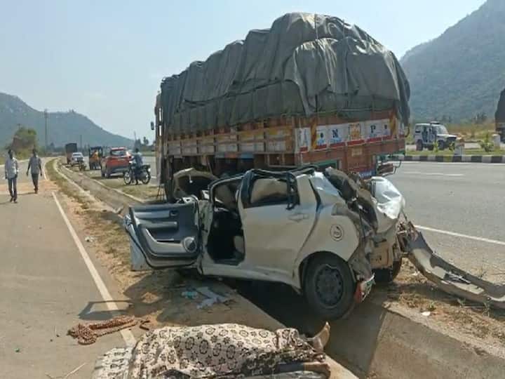 Tirupati Accident Two Persons Killed Tirupathi District Kashipentla Tirupati Accident: శ్రీవారిని దర్శించుకుని వెళ్తుంటే ఘోర రోడ్డు ప్రమాదం, దంపతులు మృతి