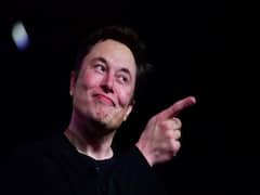 Elon Musk Changes His Twitter Name To 'Harry Bōlz'