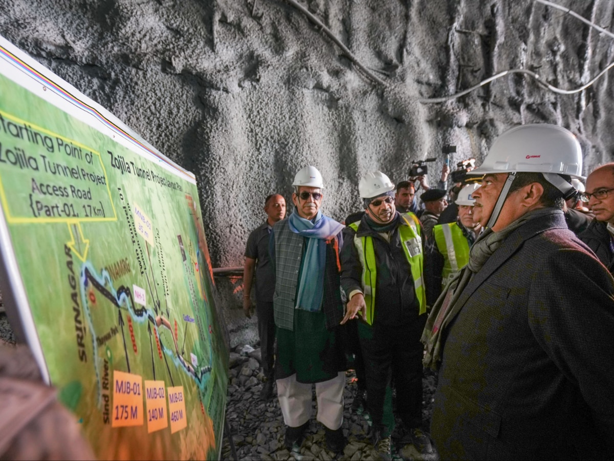 All-Weather Connectivity Between Kashmir To Kanniyakumari': Gadkari Reviews Zojila Tunnel Work