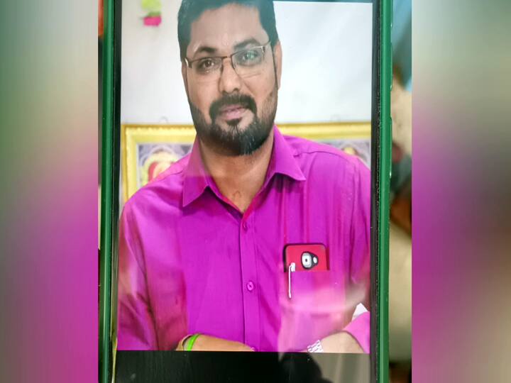 பழனி கோவிலுக்கு சாமி தரிசனம் செய்ய வந்த பக்தர்.. திடீர் நெஞ்சுவலி ஏற்பட்டு உயிரிழப்பு.. நடந்தது என்ன? A devotee who had come to Palani temple to have darshan died due to sudden chest pain. பழனி கோவிலுக்கு சாமி தரிசனம் செய்ய வந்த பக்தர்.. திடீர் நெஞ்சுவலி ஏற்பட்டு உயிரிழப்பு.. நடந்தது என்ன?