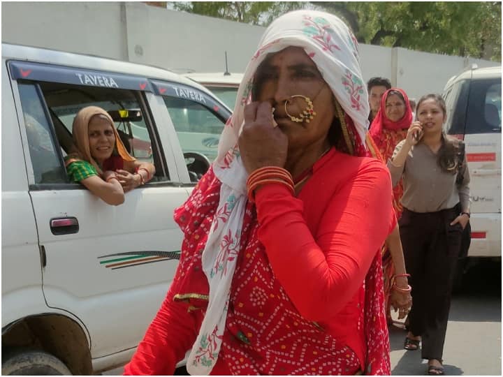 सचिन को समर्थन देने के लिए महिलाएं भी अपने घरों से बाहर निकली हैं. ये महिलाएं केवल जयपुर की नहीं बल्कि राजस्थान के अलग-अलग हिस्से से आई हुई हैं.