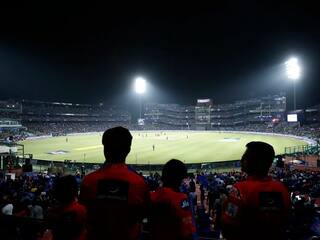 DC vs MI Pitch Report: दिल्ली और मुंबई की टक्कर में टॉस बनेगा बॉस? जानें क्या कह रहे हैं अरुण जेटली स्टेडियम के आंकड़े
