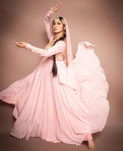 Eid Look: किसी अप्सरा से कम नहीं लगेंगी आप जब ईद पर ट्राई करेंगी सेलिब्रिटी के ये 8 लुक्स