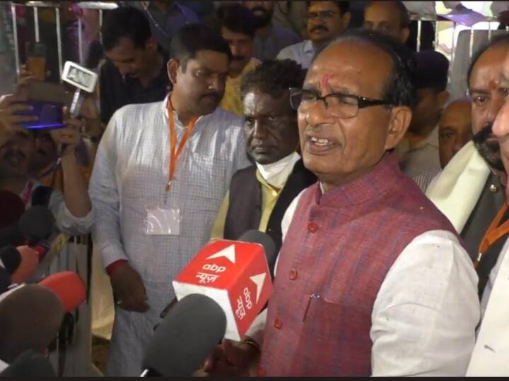 MP Coronavirus Update Shivraj Singh Chouhan says condition is under control Covid 19 Cases in Madhya Pradesh ANN MP Corona Update: मध्य प्रदेश में कोरोना की स्थिति पर CM शिवराज का दावा, बोले-'स्थिति कंट्रोल में, फिर भी अलर्ट है सरकार'