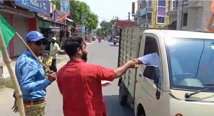 Trinamool has lost the status of national party, BJP is distributing laddoos Hooghly News: জাতীয় দলের মর্যাদা হারিয়েছে তৃণমূল, লাড্ডু বিতরণ বিজেপির