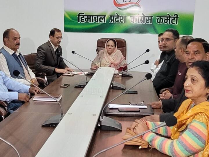 Jai Bharat Satyagraha Campaign In Himachal Pradesh Congress In Support Of Rahul Gandhi Said Pratibha Singh ANN Himachal Pradesh: राहुल गांधी के समर्थन में प्रतिभा सिंह ने किया ये बड़ा एलान, कहा- 'विपक्ष का काम...'