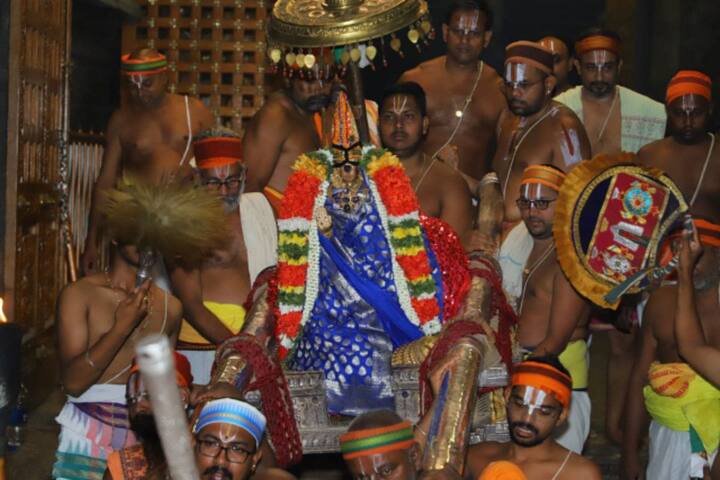 Srirangam Renganathar Temple Chitrai Therthiru Festival will be held on 19th TNN பக்தர்களே....ஸ்ரீரங்கம் ரெங்கநாதர் கோவில் சித்திரை தேர்த்திருவிழா தேதி அறிவிப்பு
