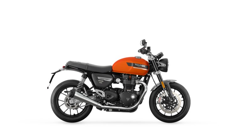 Triumph Bikes in India: ट्रायम्फ के टू-व्हीलर्स की बिक्री करेगी बजाज ऑटो, जल्द पेश हो सकती है बाइक की नई रेंज