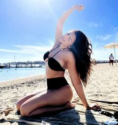 Shama Sikander: શમા સિકન્દર બ્લેક લૂકમાં લાગે છે હોટ, જુઓ વાયરલ તસવીરો