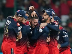 IPL 2023 :  दिल्लीविरोधात आरसीबीची ताकद वाढली, हुकमी एक्का संघात परतला