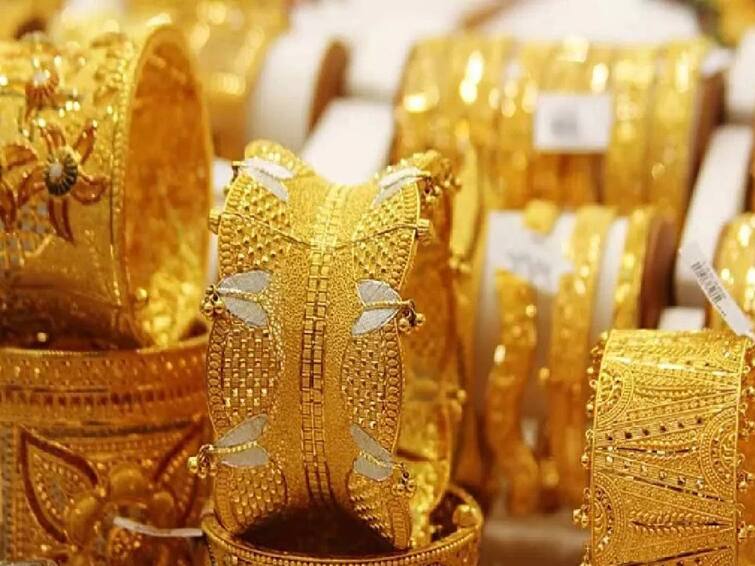 Gold Silver Price  Today april 11 gold silver price today in chennai Gold, Silver Price : அதிரடியாக உயர்ந்த தங்கத்தின் விலை.. சவரனுக்கு ரூ. 45,000 கடந்து விற்பனை.. இன்றைய விலை நிலவரம் இதுதான்..