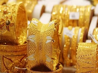 Gold Silver Price Today april 11 gold silver price today in chennai Gold, Silver Price : அதிரடியாக உயர்ந்த தங்கத்தின் விலை.. சவரனுக்கு ரூ. 45,000 கடந்து விற்பனை.. இன்றைய விலை நிலவரம் இதுதான்..