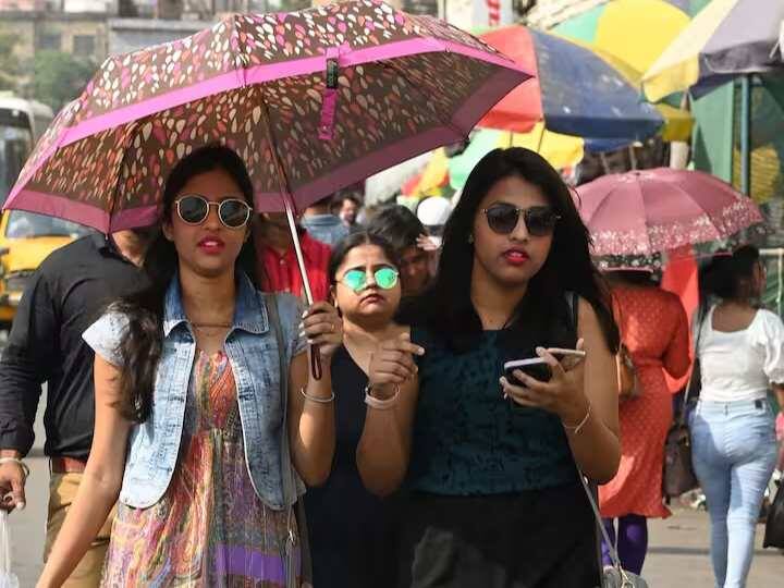 इसके अलावा महीने की शुरुआत में, मौसम विभाग ने कहा था कि देश के कई हिस्सों में अप्रैल से जून तक सामान्य से अधिक अधिकतम तापमान का अनुभव होने की उम्मीद है.
