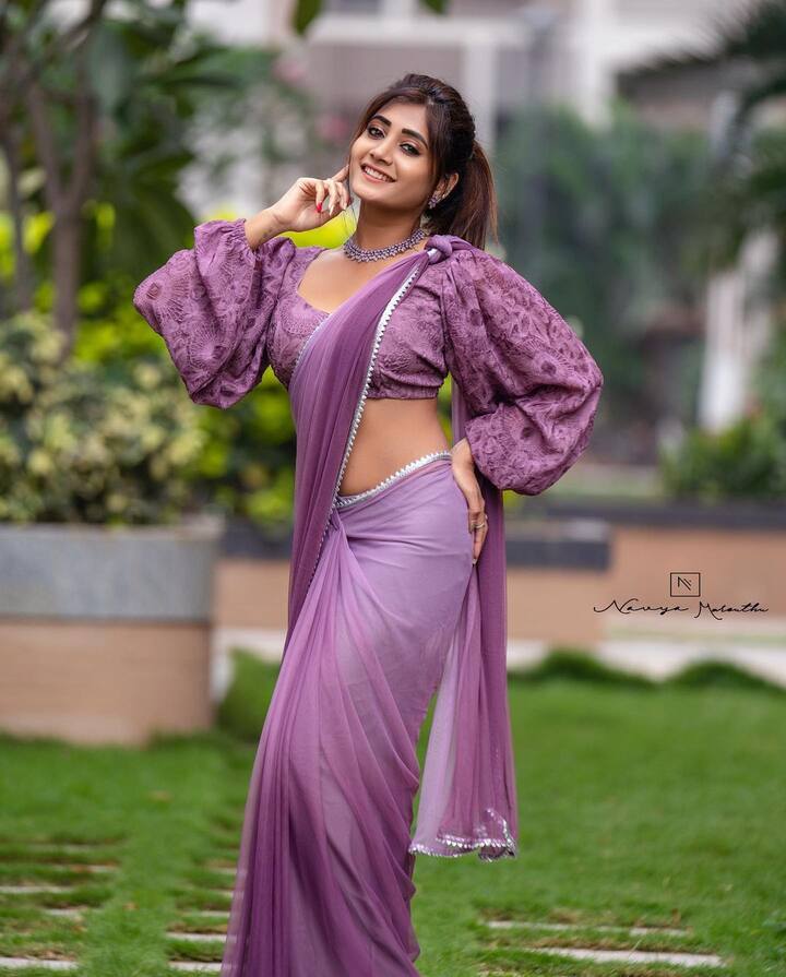 అంతకుముందు చిన్న చిన్న సినిమాల్లో చేసినప్పటికీ ఆమె పెద్దకు గుర్తింపు రాలేదు. కానీ బిగ్ బాస్ వల్ల ఆమె మంచి గుర్తింపు వచ్చింది.