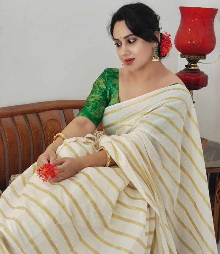 கேரள நாட்டு கிளியே நீ சொல்லு வசியம் வைத்தாயோ