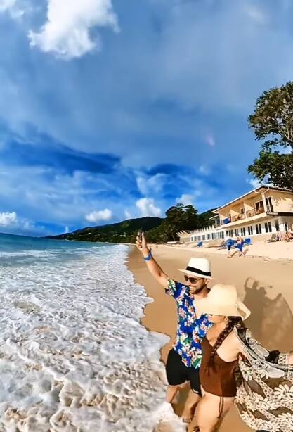 आए दिन एक्ट्रेस कृष्णा  Seychelles से बेहत खूबसूरत तस्वीरें फैंस के साथ शेयर करती हैं.