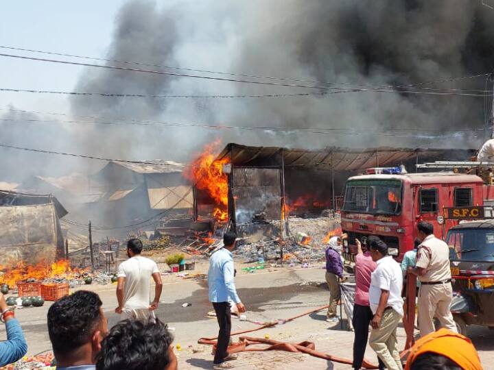 Bihar Gaya Cylinders Blast Near Mahabodhi Temple More Than 100 Shops Burnt ann Gaya Cylinder Blast: महाबोधि मंदिर के पास एक-एक कर फटे कई सिलेंडर, बम जैसा धमाका, 100 से अधिक दुकानें जलीं