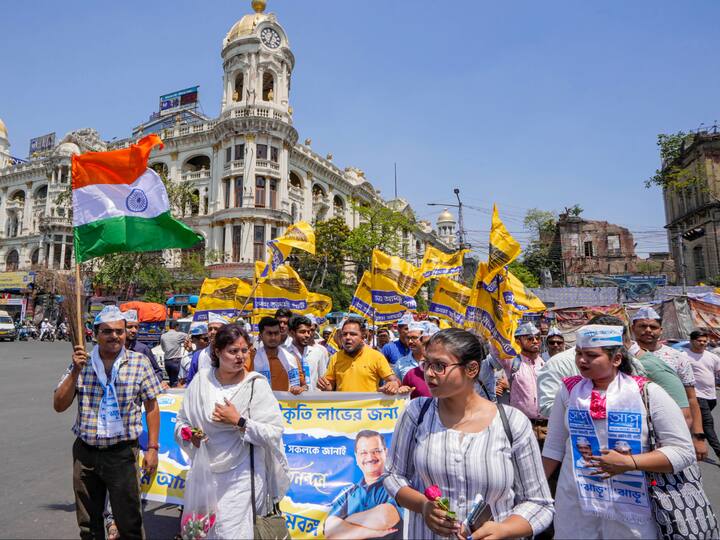According to Gopal Rai, the AAP's national convener, these marches will also commemorate the party's achievement of national party status. “Our party achieved a significant milestone by obtaining the status of a national party in just 10 years since its inception. Party workers in all states and district offices across the country will hold celebrations on April 12. Padyatras have also been planned to spread the message of the party and appeal to citizens to join the movement by giving a missed call on the number 9871010101,” he said.