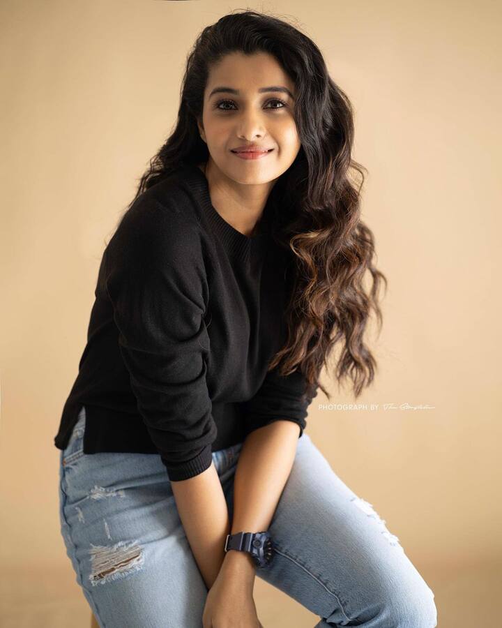 ప్రియా భవానీ నటించిన 'కళ్యాణం కమనీయం' మూవీ ప్రస్తుతం ఓటీటీలో స్ట్రీమ్ అవుతోంది.