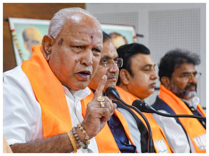 Karnataka Election 2023 BS Yediyurappa strength over his rival group CT Ravi Karnataka BJP List Shikaripura seat rebellion MLAs Karnataka Election: विरोधी खेमे को दिखी येदियुरप्पा की ताकत, शिकारीपुरा सीट को लेकर कर्नाटक BJP में छिड़ी थी जुबानी जंग
