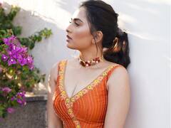 Srushti Dange : ஆரஞ்சு பழம் போல் மினுக்கும் கன்னக்குழி அழகி ஸ்ருஷ்டி டாங்கே!