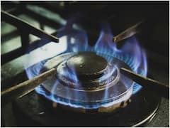 Gas Usage: గ్యాస్ సిలిండర్ ఎక్కువ కాలం పాటు రావాలా, అయితే కొన్ని చిట్కాలు పాటించండి