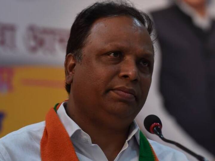 Babri Masjid demolition issue Mumbai BJP chief Ashish Shelar laments for Chandrakant Patil remarks on Shiv Sena Mumbai: महाराष्ट्र के मंत्री चंद्रकांत पाटिल को मुंबई BJP के अध्यक्ष ने दे डाली नसीहत, कहा- 'अच्छा होता बाबरी-शिवसेना...'