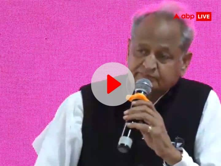 Ashok Gehlot on Sachin Pilot Protest Says Congress Priority is Inflation Control Health And Education  Watch: सचिन पायलट से जुड़े सवाल पर CM अशोक गहलोत बोले- 'मेरा ध्यान सिर्फ...' 