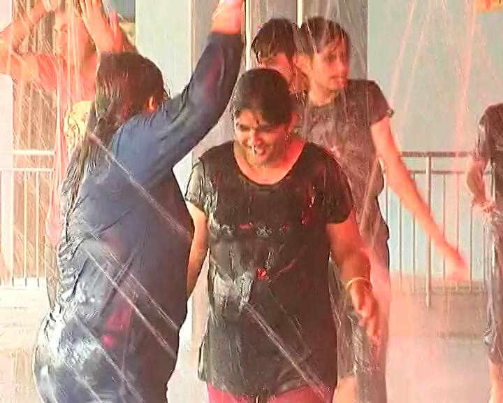 Rain Dance: રાજ્યમાં  હાલ ગરમીનો પારો ઉંચકાયો છે. ગરમીથી બચવા લોકો અનેક પ્રકારના ઉપાય કરી રહ્યા છે.