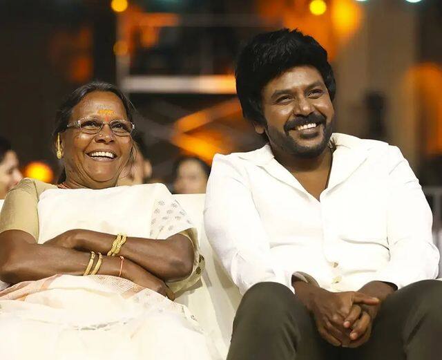 தனக்கென தனி ஸ்டைலை கொண்ட இவர் தமிழ் சினிமாவின் முன்னணி நடன இயக்குநராக தன்னை வளர்த்துக்கொண்டார். லாரன்ஸ் மாஸ்டர், அவரது அம்மாவின் மீதும் தம்பியின் மீதும் கொள்ளை பிரியம் வைத்துள்ளார்.