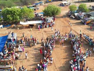 கரூர் தாளியாம்பட்டி மகா மாரியம்மன் கோவில் தீமிதி திருவிழா - பக்தர்கள் நேர்த்திக்கடன்