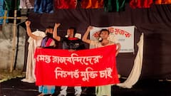 শাসকের বিরুদ্ধে অভিযোগ বলেই কি নিষ্ক্রিয় পুলিশ? নাট্যকর্মীকে হেনস্থায় বিতর্ক