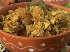 Mochar Ghonto To Dhokar Dalna- 5 Traditional Bengali Dishes That You Must Try