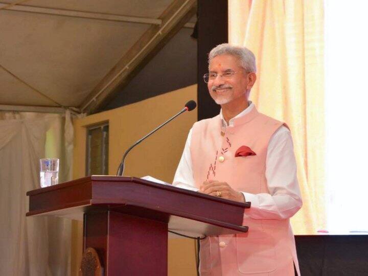 S Jaishankar said that India can deal with the challenges posed by Pakistan and China to its national security in Uganda S Jaishankar On China: 'ये बदला हुआ भारत है', चीन और पाकिस्तान पर विदेश मंत्री एस जयशंकर का निशाना