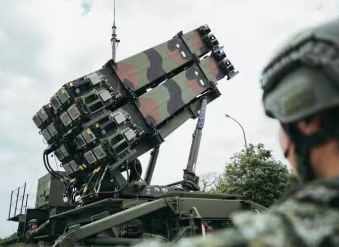 Taiwan says China planning to close airspace amid military drills China Taiwan War- તાઇવાનમાં શું કરી રહ્યું છે ચીન ? સેંકડો ફાઇટર પ્લેન મોકલ્યા, હવે એર સ્પેસ કરશે બંધ