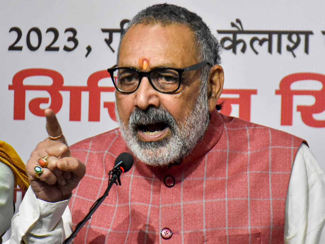 Giriraj Singh Nitish Kumar Should Know PM Post Not Vacant General Elections 2024 Nitish Kumar Should Know That Prime Minister Post Is Not Vacant, Says Union Minister Giriraj Singh — WATCH