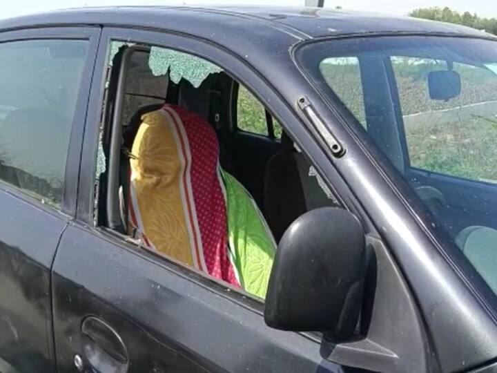 Unnao News: उन्नाव में कचहरी जा रहा था वकील, बदमाशों ने कार रोककर रास्ते में मारी गोली, हालत गंभीर Unnao Miscreats shot Lawyer due to old enmity Polie Investigating the Matter ANN Unnao News: उन्नाव में कचहरी जा रहा था वकील, बदमाशों ने कार रोककर रास्ते में मारी गोली, हालत गंभीर