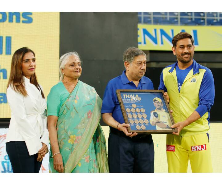 चेन्नई सुपर किंग्सचा कर्णधार म्हणून हा धोनीचा 200 वा सामना होता. या सामन्यात धोनीने विक्रमी कामगिरी केली आहे.