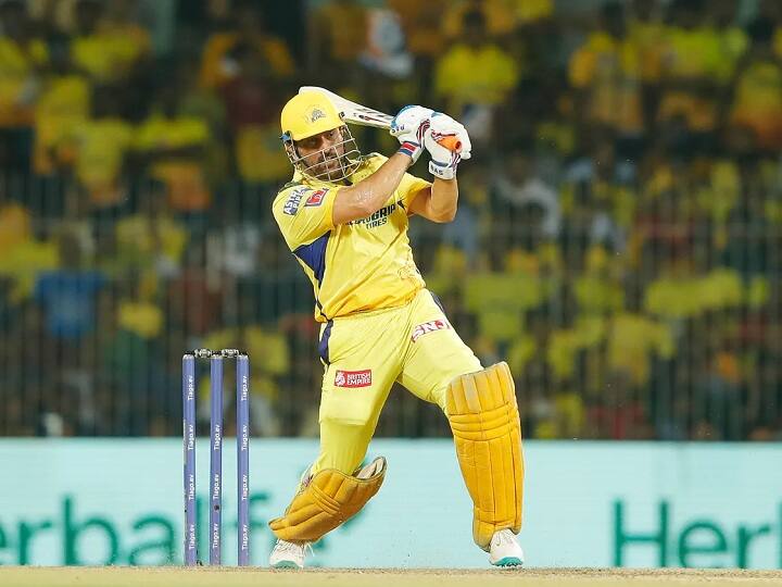 MS Dhoni: इस सीजन भी जारी है धोनी की ताबड़तोड़ बल्लेबाजी, जानें खुद को IPL 2023 के लिए कैसे तैयार कर रहे थे माही Stephen Fleming on MS Dhoni Preparation ahead of IPL 2023 Net Practice Pre Season in Chepauk MS Dhoni: इस सीजन भी जारी है धोनी की ताबड़तोड़ बल्लेबाजी, जानें खुद को IPL 2023 के लिए कैसे तैयार कर रहे थे माही
