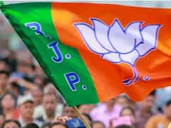 Karnataka Election 2023: కర్ణాటక బీజేపీలో ఏం జరుగుతోంది? వరుస పెట్టి కీలక నేతల రాజీనామాలు