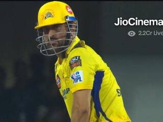 Dhoni in IPL: எங்க வந்து யாரு சீன போட்றது!.. டூப்ளெசியை ஓரம்கட்டி தல தோனி மீண்டும் முதலிடம்