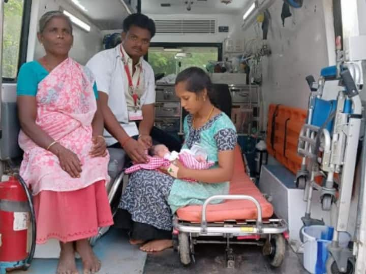 Thanjavur news  pregnant woman gave birth in the 108 ambulance on the way to the hospital near Thanjavur TNN தஞ்சை அருகே 108 ஆம்புலன்ஸில் கர்ப்பிணிக்கு பெண் குழந்தை - மருத்துவ உதவியாளருக்கு மக்கள் பாராட்டு