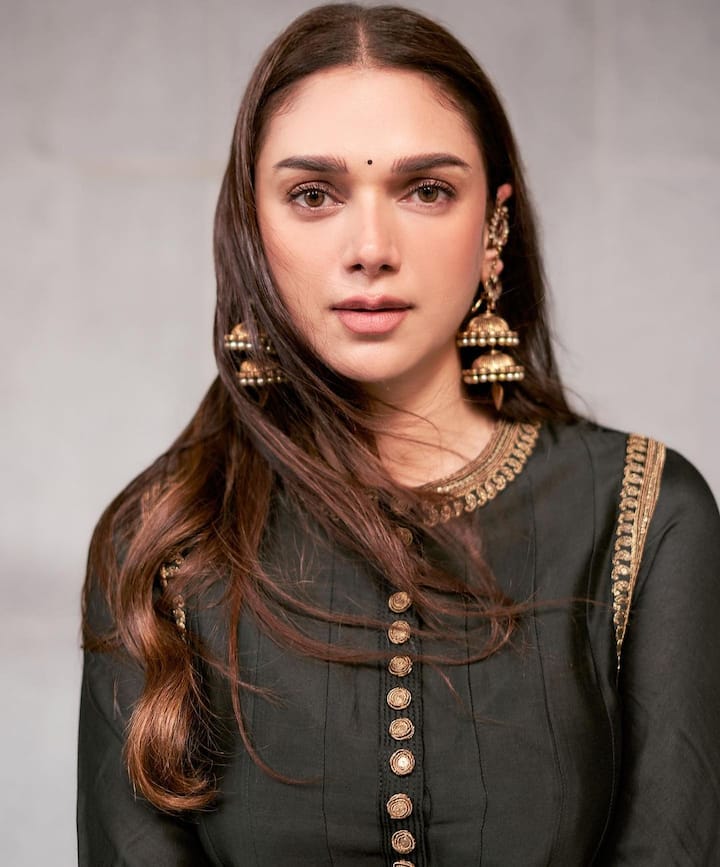 Aditi Rao was dressed in a black Anand Kabra floor-length kalidar suit