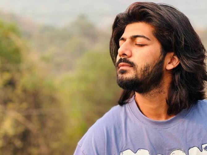 Sheezan Khan Pens A Poem On Love Months After Tunisha Sharma Suicide Check  It Out His Instagram Post | 'इश्क में मरना अच्छा नहीं लगता...' Tunisha  Sharma के निधन के महीनों बाद