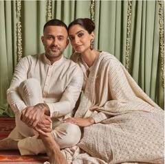 Sonam Kapoor House : ਦਿੱਲੀ ਦੇ ਇਸ ਆਲੀਸ਼ਾਨ ਬੰਗਲੇ 'ਚ ਕੁਈਨ ਵਾਂਗ ਰਹਿੰਦੀ ਹੈ ਸੋਨਮ, ਦੇਖੋ 173 ਕਰੋੜ ਦੇ ਵਿਲਾ ਦੀਆਂ ਤਸਵੀਰਾਂ