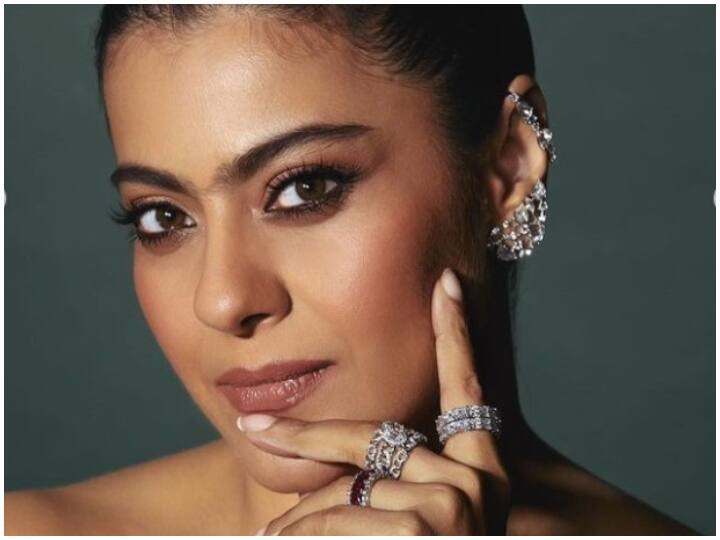 कभी 'काली' और 'मोटी' का मारा जाता था ताना! अपनी स्किन से स्ट्रगल पर छलका Kajol का दर्द, 'गोरी' होने का भी बताया राज Kajol Revealed struggle with her skin called dark fat in starting days of industry कभी 'काली' और 'मोटी' का मारा जाता था ताना! अपनी स्किन से स्ट्रगल पर छलका Kajol का दर्द, 'गोरी' होने का भी बताया राज