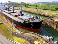 क्या पानी का जहाज एक पहाड़ी को पार कर सकता है? जवाब 'हां' है, और ऐसा यहां होता है!