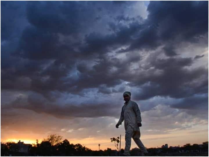 Weather department alert, there will be rain from April 18 to 20, farmers are worried Punjab Weather Update: ਮੌਸਮ ਵਿਭਾਗ ਦਾ ਅਲਰਟ, 18 ਤੋਂ 20 ਅਪਰੈਲ ਤੱਕ ਪਵੇਗਾ ਮੀਂਹ, ਕਿਸਾਨ ਫਿਕਰਮੰਦ